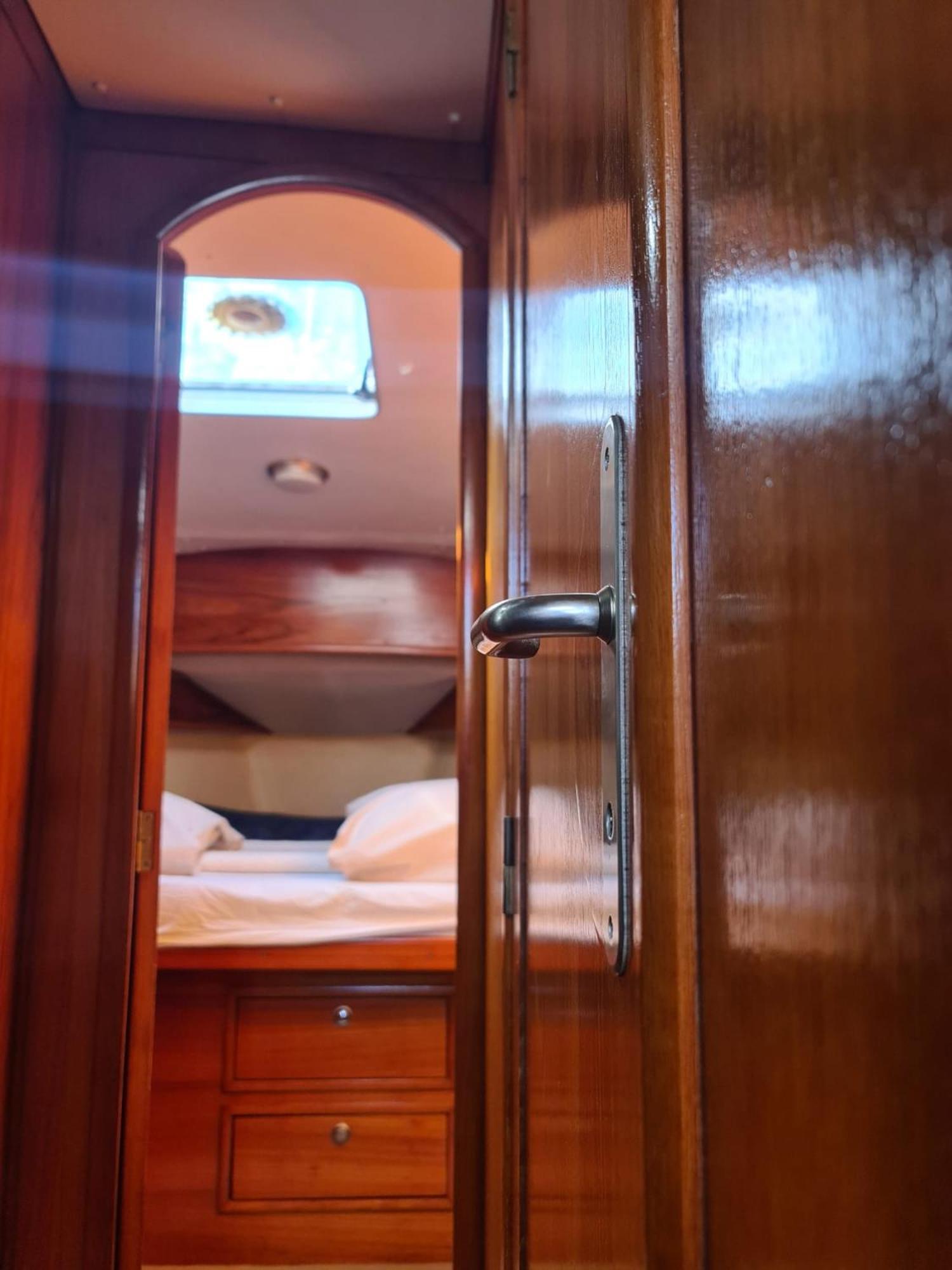 Coriandre 2 - Dormir Sur Un Grand Voilier 9 Personnes By Nuits Au Port 라로셸 외부 사진